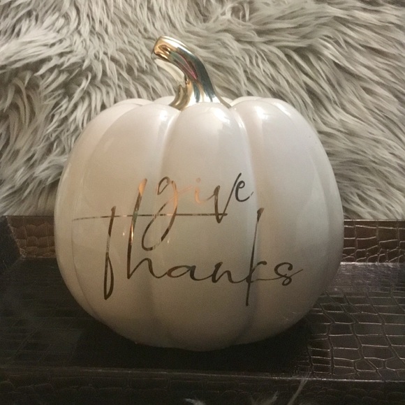 Small Give Thanks Pumpkin 🎈Last One 🎈 - Picture 2 of 4